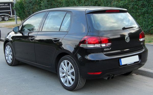 VOLKSWAGEN GOLF 6 AUTOMATIC - Image 2