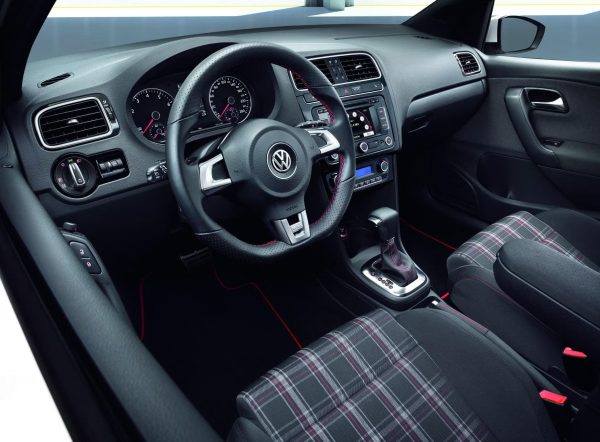VOLKSWAGEN POLO - Image 6