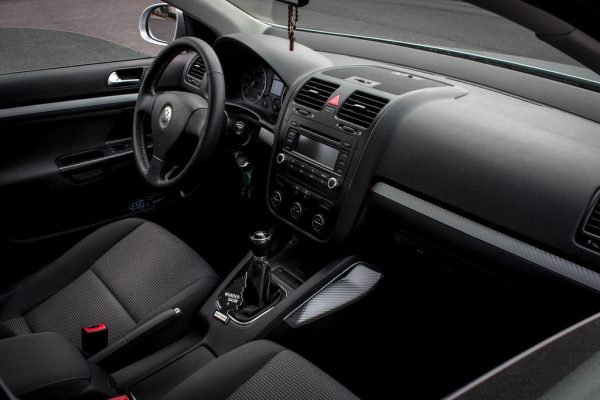 VOLKSWAGEN GOLF 5 - Image 4