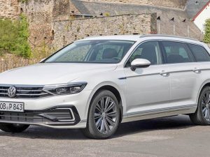 VOLKSWAGEN PASSAT 2024 (0 km)