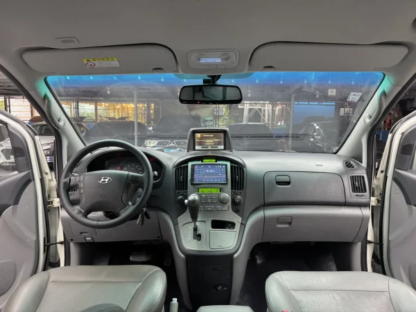 HYUNDAI GRAND STAREX - Image 8