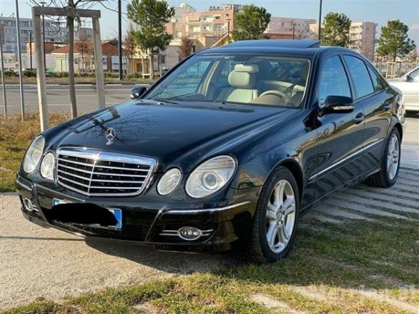 MERCEDES-BENZ E280