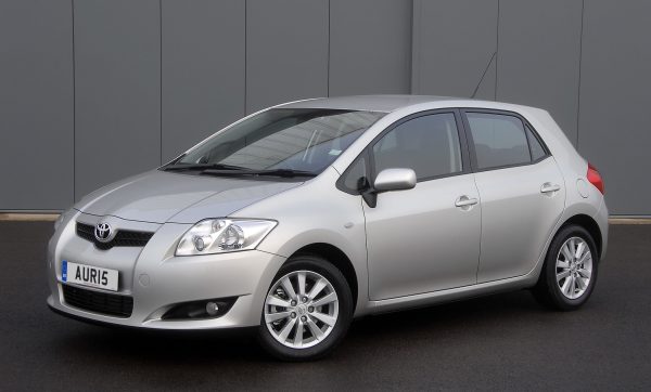 TOYOTA AURIS