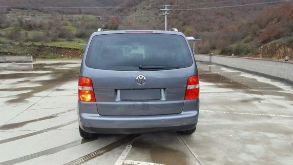 VOLKSWAGEN TOURAN - Image 3