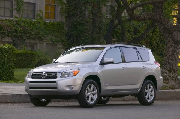 TOYOTA RAV4