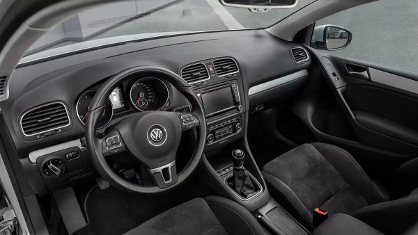 VOLKSWAGEN GOLF 6 - Image 2