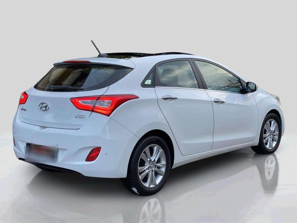 HYUNDAI I30 - Image 6