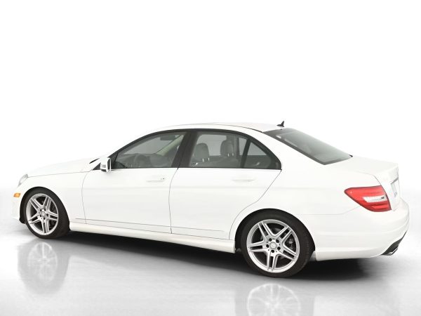 MERCEDES-BENZ C300 - Image 6