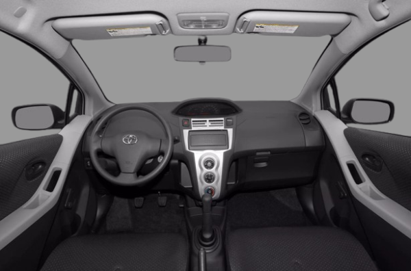 TOYOTA YARIS - Image 2