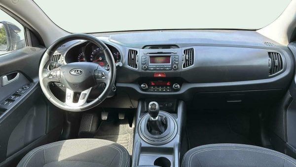 KIA SPORTAGE - Image 2