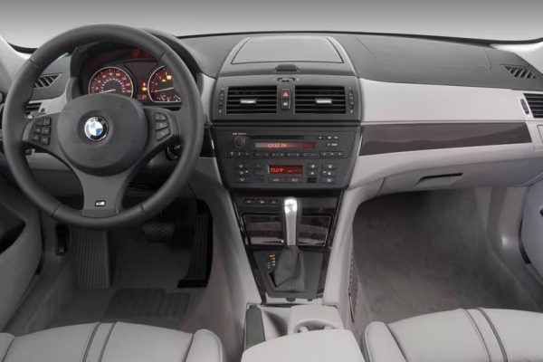 BMW X3 - Image 2