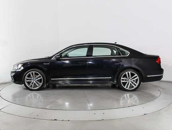 VOLKSWAGEN PASSAT - Image 4