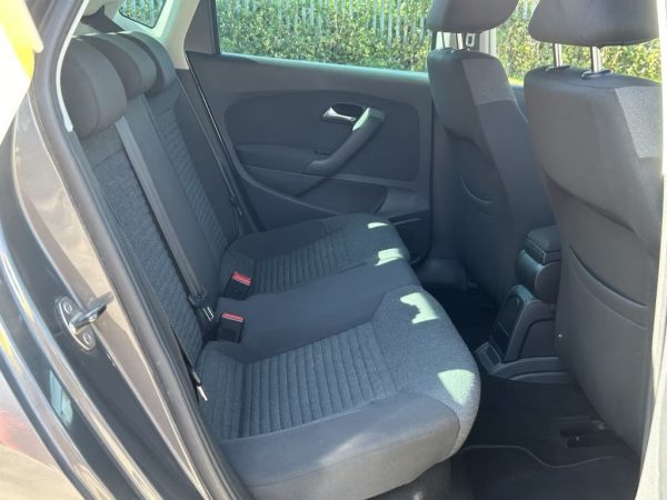 VOLKSWAGEN POLO - Image 2