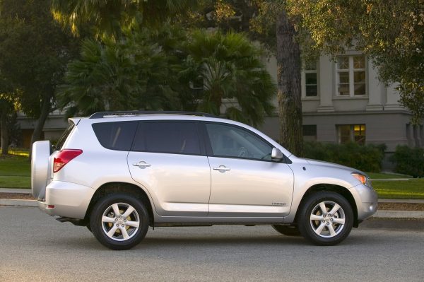 TOYOTA RAV4 - Image 4